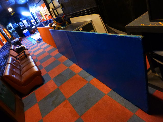 4222854_2139815243_211large